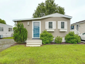 Pool & Marina: Family Home ~ 11 Mi to Ocean City
