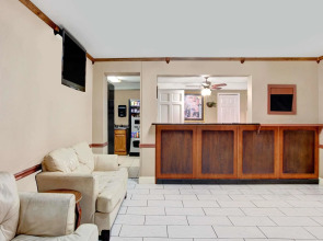 Super 8 By Wyndham West Memphis