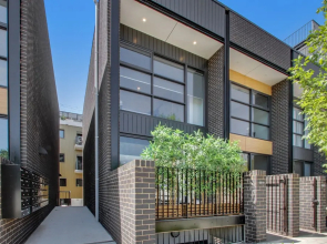 Accommodate Canberra - Dockside