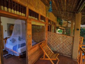 The Winsome & Tree House