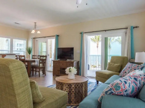 7 Waterfront 4bed 3bath Pool Home