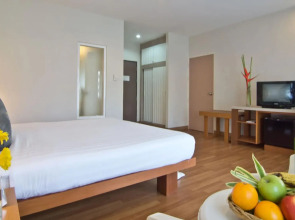 Отель Palmyra Patong Resort