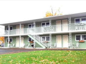 Moore's Motel