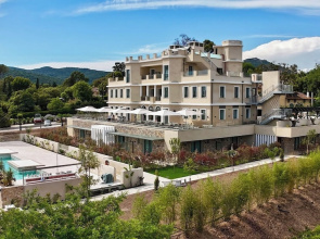 Hotel Le Chateau Rose
