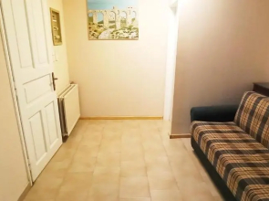 Spacious guesthouse with garden and seaview