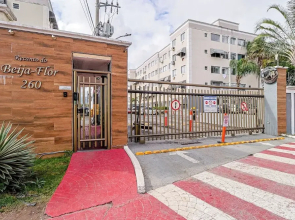 Apto com Ar-condicionado e Vaga em Hon rio Gurgel