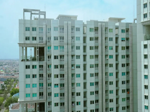 Comfortable 1BR @ Sky Terrace Apartment in Strategic Area