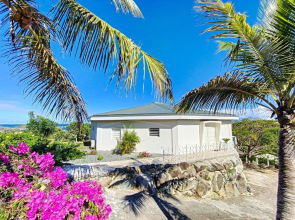 Villa Blue Dreams, Sublime Sea View, 5 min from Orient Bay Beach