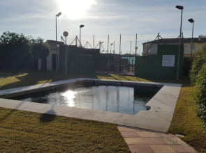 House With 2 Bedrooms in Chipiona, With Pool Access and Terrace - 250