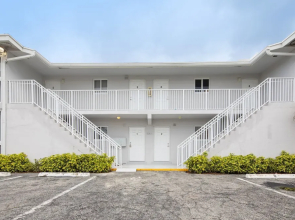 Pompano Suites by the Beach