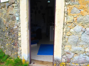 House With one Bedroom in Porto de Mós, With Wonderful Mountain View,