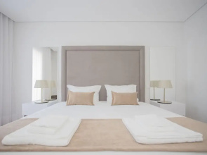 Liiiving-Luxury RiverView Apartment VIII
