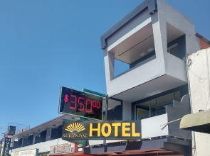 Hotel Suites Royal