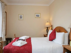 The Seacliffe - Whitby