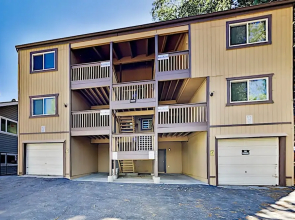 4178abcd 8 Bedroom Duplex