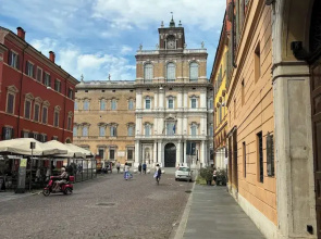 Farini House - apartment in Modena