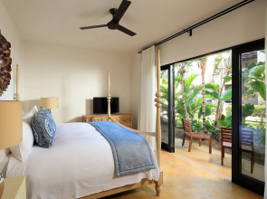 Esperanza, Auberge Collection