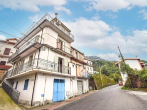 Beautiful Home in Bivongi With 2 Bedrooms and Wifi