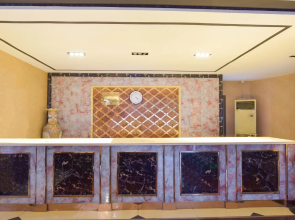 OYO Chunsen Theme Hotel
