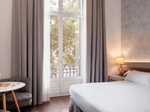 Duquesa Suites Landmark Hotel by Duquessa Hotel Collection