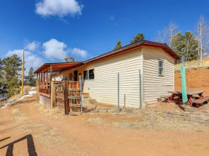 Colorado Vacation Rental w/ Deck & Mtn Views