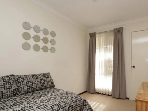 Queens Holiday Accommodation