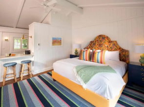 Yachtsman Hotel & Marina Club