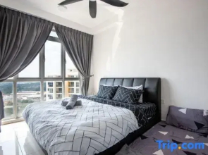 Comfy 3BR Apt @ KSL Daya Near Ikea Tebrau, Parking