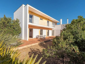 2 Bedroom Luxury Home With Pool in Patroves