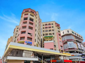 Fabhotel Crystal I