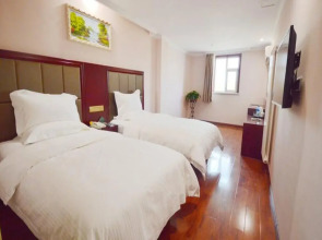 julin Holiday Hotel
