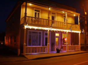 Auberge Jeunesse LouLou's Backpacker Hostel