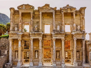 Pir Efes Konakları