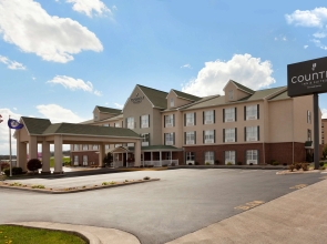 Country Inn & Suites by Radisson, Harrisonburg, VA