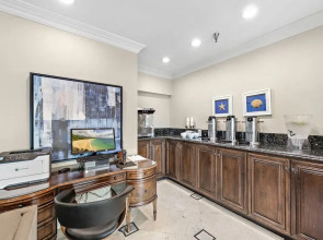 Sunset Cove Villas in Laguna Beach