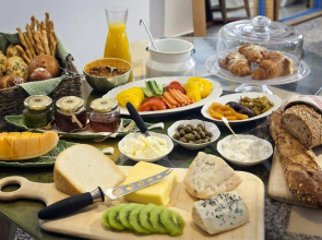 Villa Rothschild by Zvieli Hotels