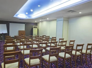 Отель All Seasons