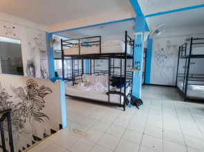 Bodega Party City Center Bangkok - Hostel