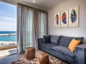 Big Blue suites 2