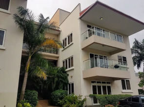 Charming 3-bed Apartment Airport Residential Accra