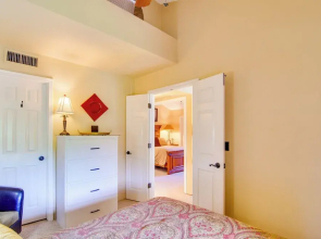 North Phoenix Gem w/ Courtyard & Pool Access