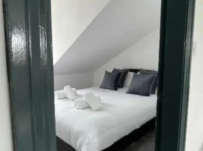 Lovely 2 Bed Apartment by YO ROOM- Leicester City- Free Parking