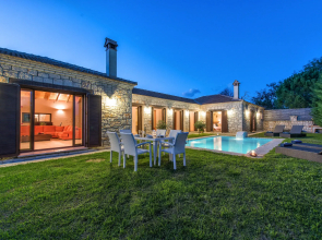 Astarte Villas - Kyveli Villa