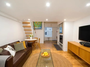 Beachside Luxury Loft Apartment