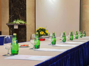 Central Palace Hotel