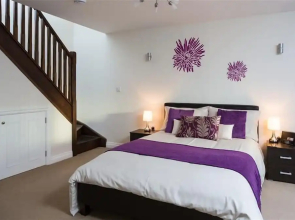 City Apartments - The Light Well