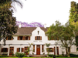 Bronte Hotel