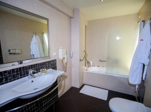 Theoxenia Messolonghi