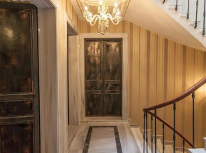 Meserret Palace Hotel