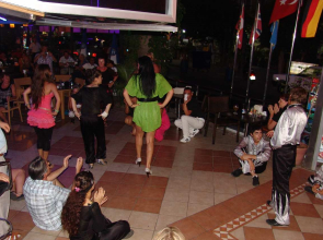 Kleopatra İkiz Otel